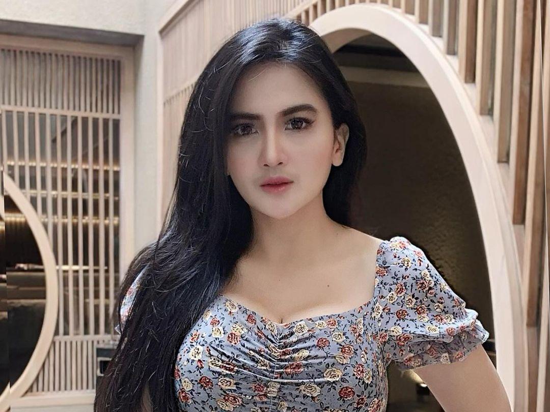 Diana dee toge. Dianna dee. Diana dee. Dianna dee dee. Dianna dee.